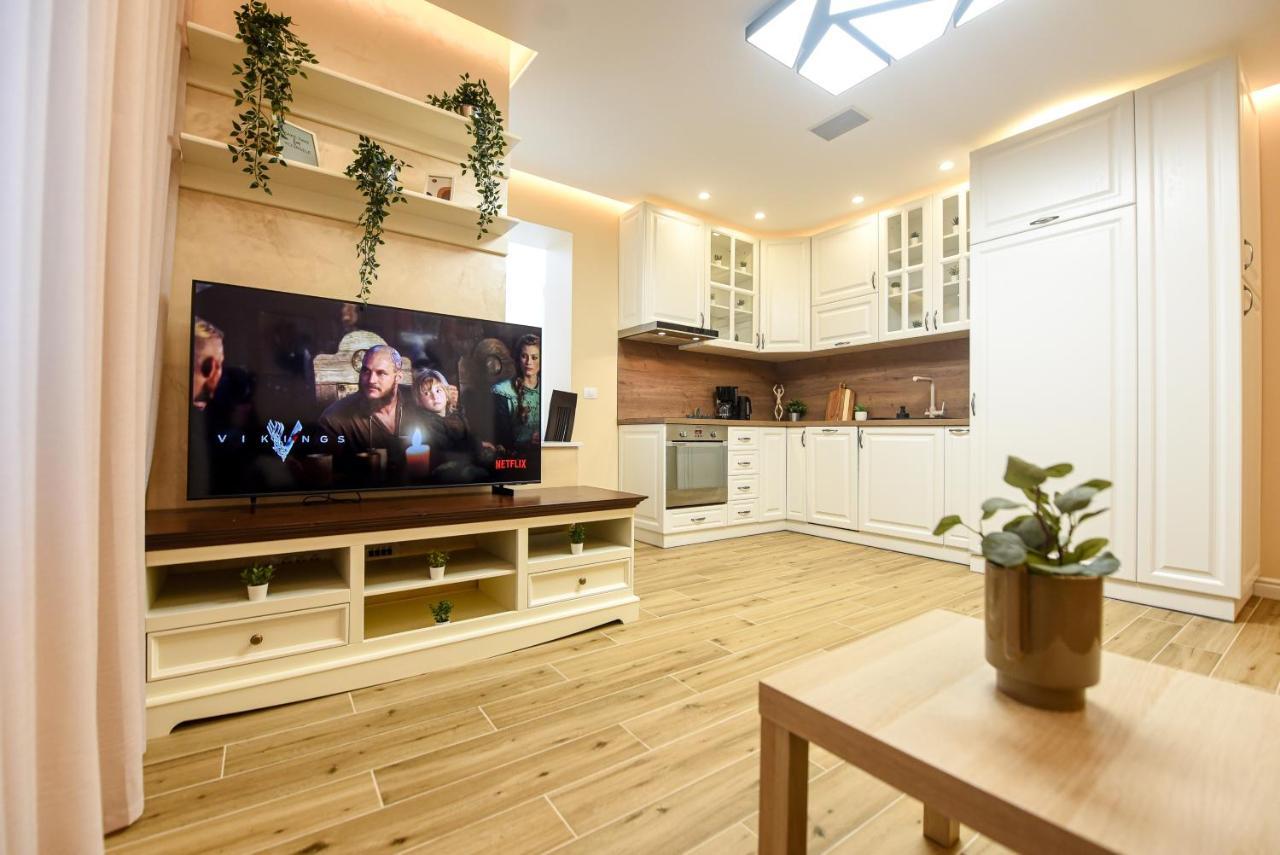 Green Leafy Brasov - Ideal 2 Bedroom Apartment Εξωτερικό φωτογραφία